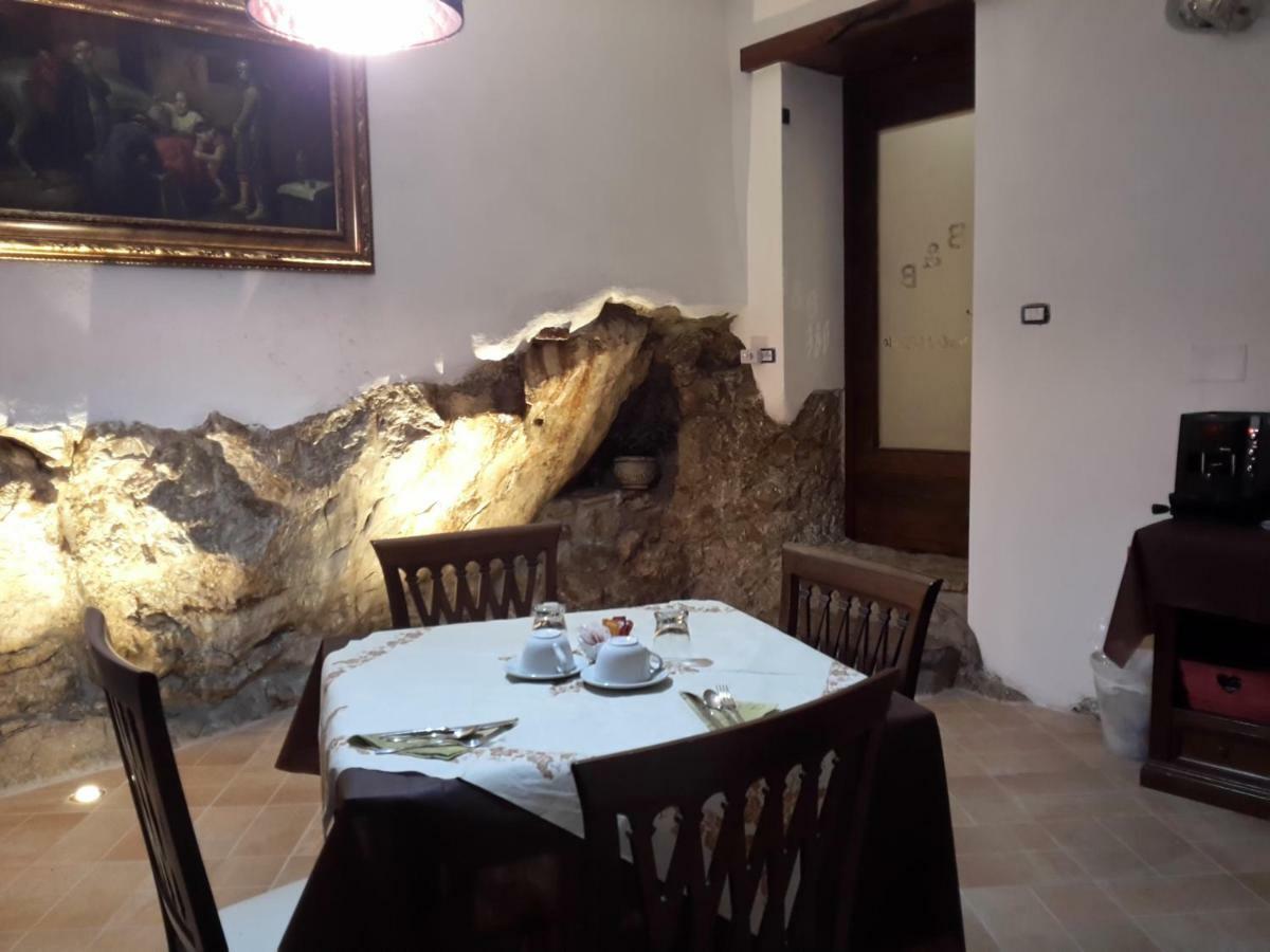 Al Vicolo Del Cilento Bed & Breakfast Felitto Exterior photo